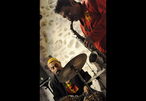 DUO HOSDIKIAN & COMPAOR&Eacute;